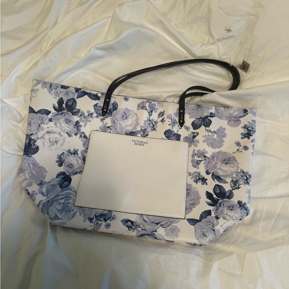 brand new victoria secret tote with tags
